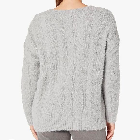 Lucky Brand NWT V-Neck Relaxed Gray Fit Eyelash Sweater Oversized Size Med - Picture 2 of 10